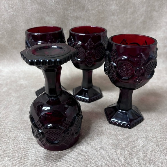 Set of 4 Avon Cape Cod Small Goblets, Ruby Red 1876 Replicas - Picture 5 of 6